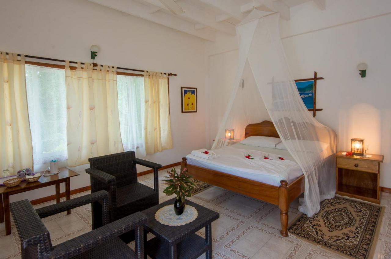 Zerof Guest House La Digue Exterior photo